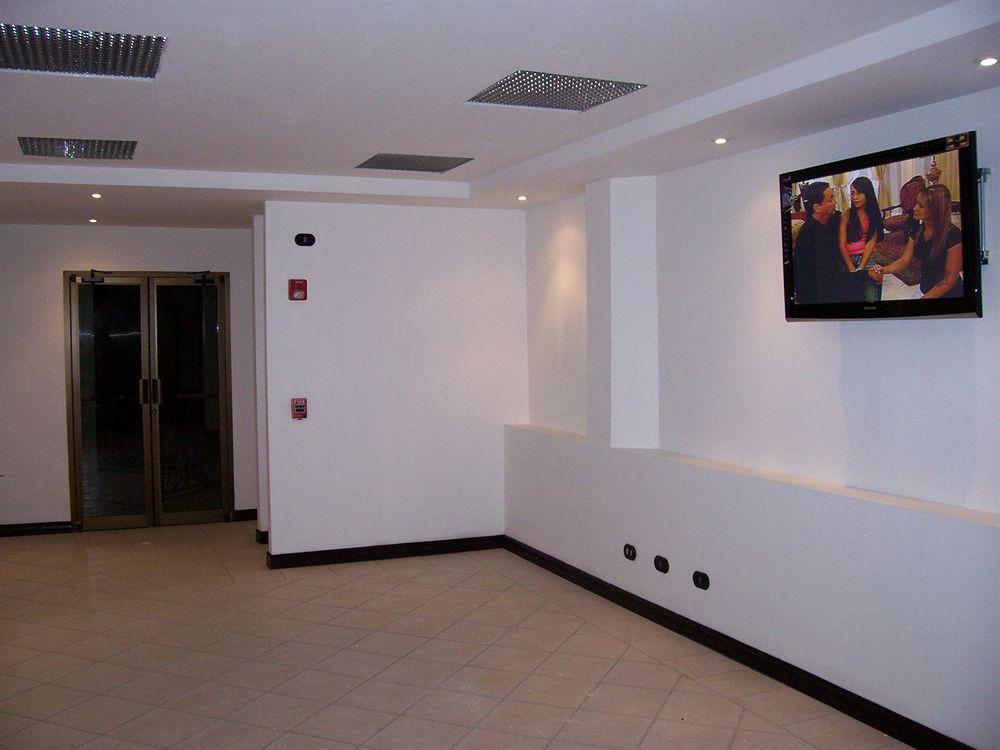 Alajuela Backpackers Airport Hostel Dış mekan fotoğraf